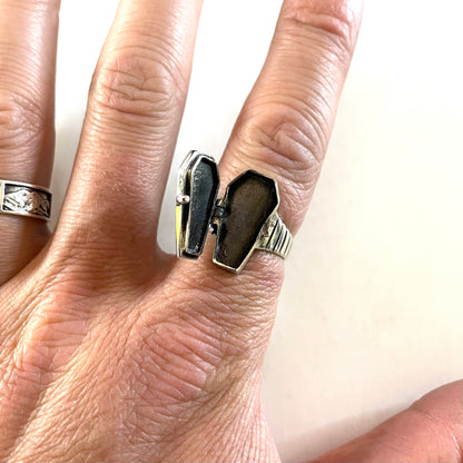 Coffin Ring